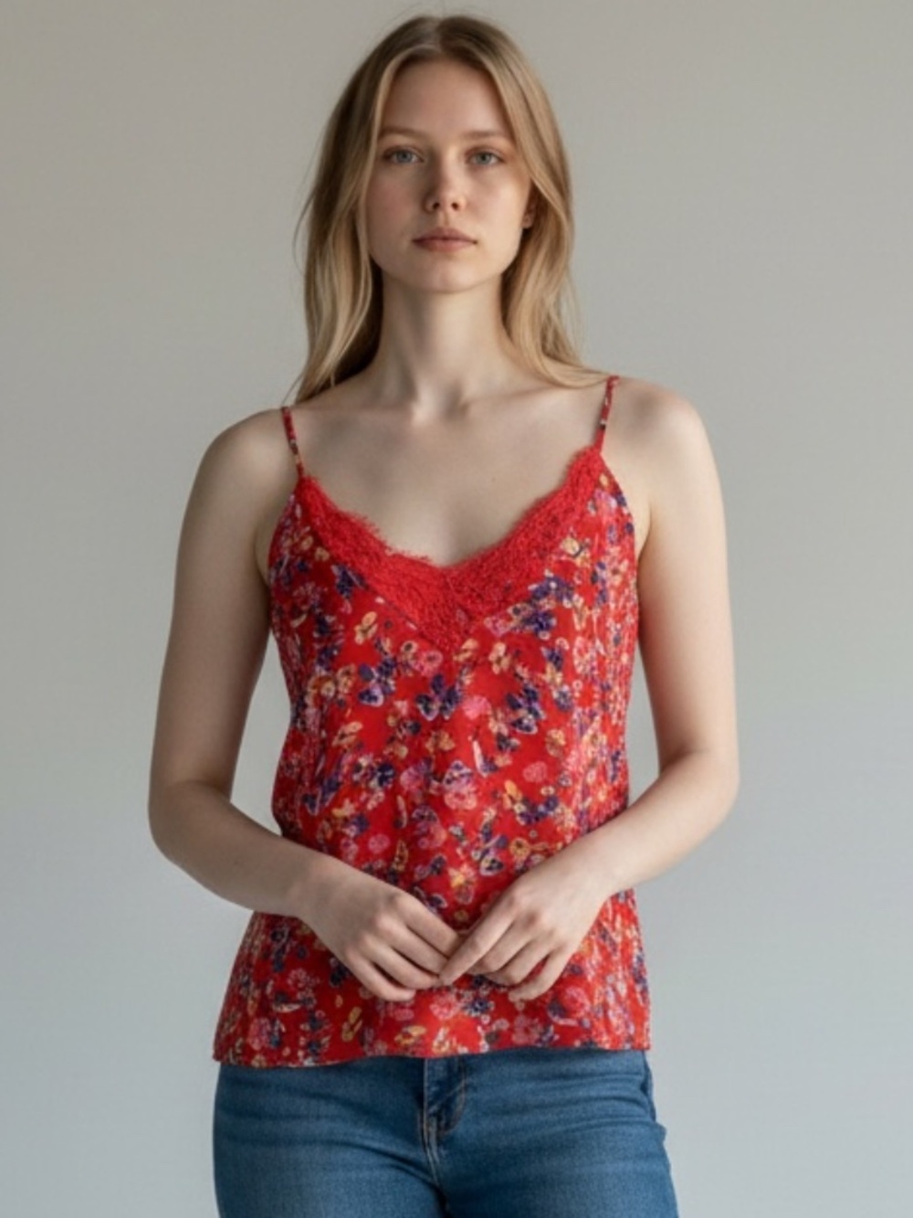 Socialite Red Floral V-Neck Tank Top Size Small S
